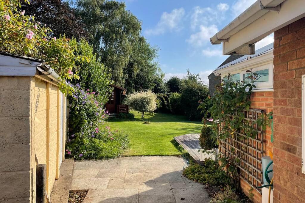 3 Bed Bungalow In Winchcombe, Cotswolds,Gloucester Extérieur photo